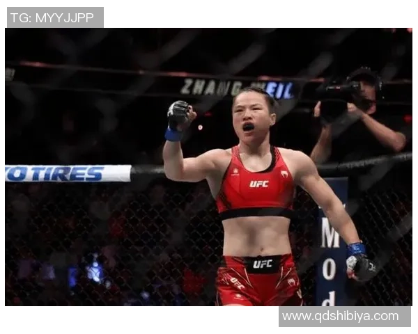 张伟丽与足球明星同框合影展现运动员风采与友谊的精彩瞬间