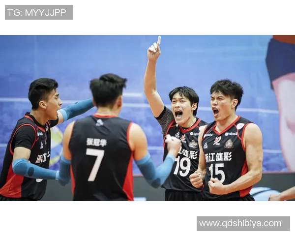 杭州羽毛球队在城市联赛中以73分稳居积分榜首位展现强劲实力 杭州羽毛球队在城市联赛中以73分稳居积分榜首位展现强劲实力