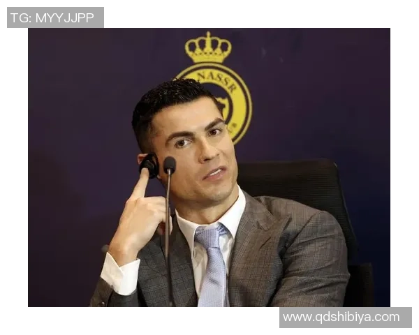 C罗情感生活揭秘足球明星背后的爱情故事与情人关系分析