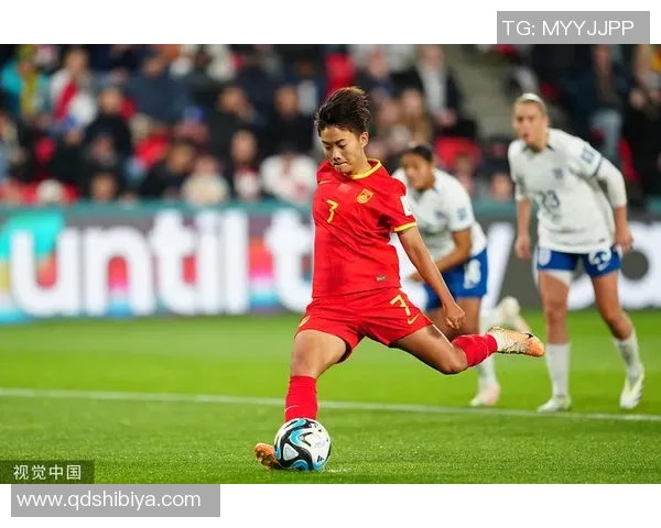 足球明星王霜精彩视频集锦展现她的足球魅力与不凡技艺 足球明星王霜精彩视频集锦展现她的足球魅力与不凡技艺